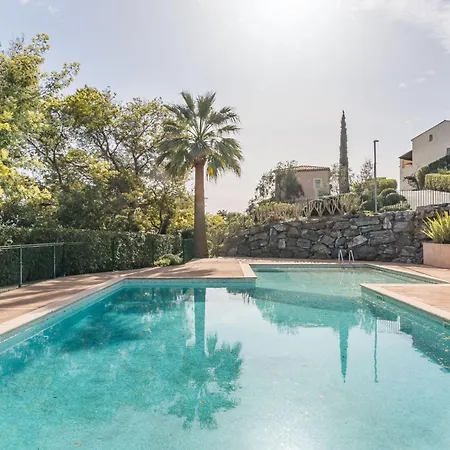 Holiday home Les Maisons Du Golf-2 By Interhome